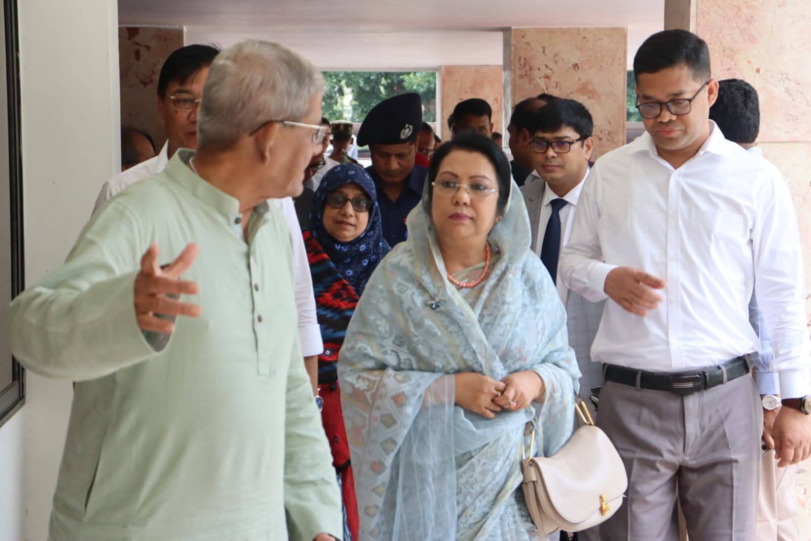 ঠাকুর গাঁও জেলায় দুই মন্ত্রীর বিভিন্ন প্রতিষ্ঠানের উদ্ভোদন ও অনুদান প্রদানঃ