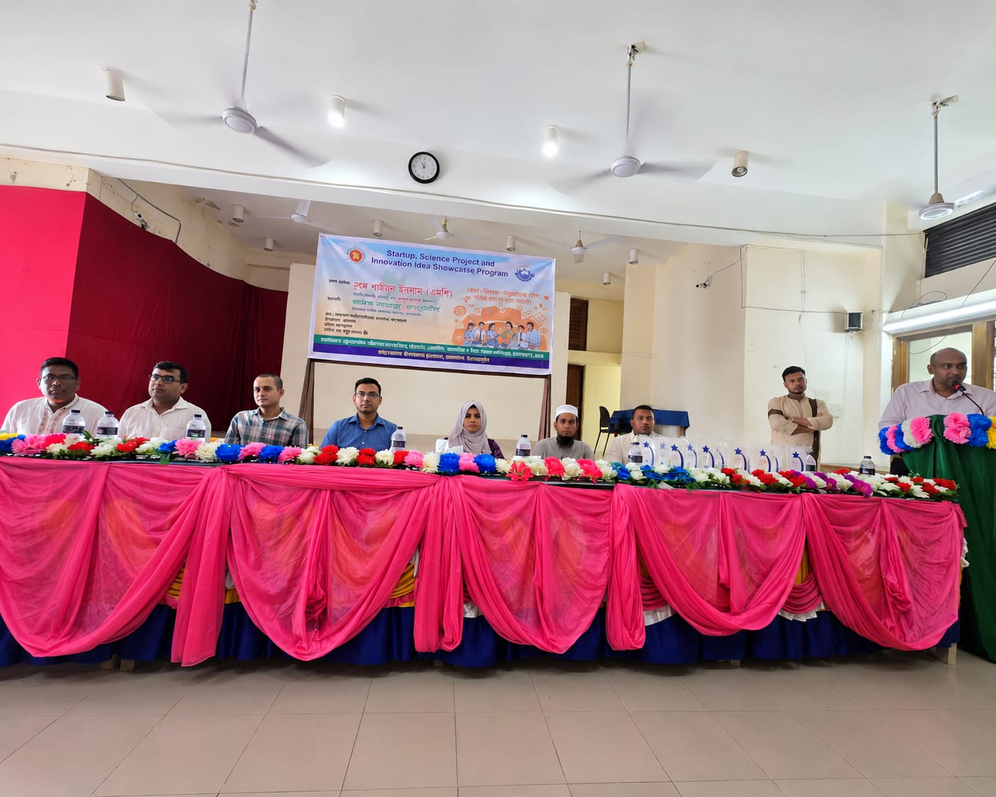 উদ্ভাবনী চিন্তায় এগিয়ে তরুণ প্রজন্ম, রামপালে বিজ্ঞান ও স্টার্টআপ প্রদর্শনী