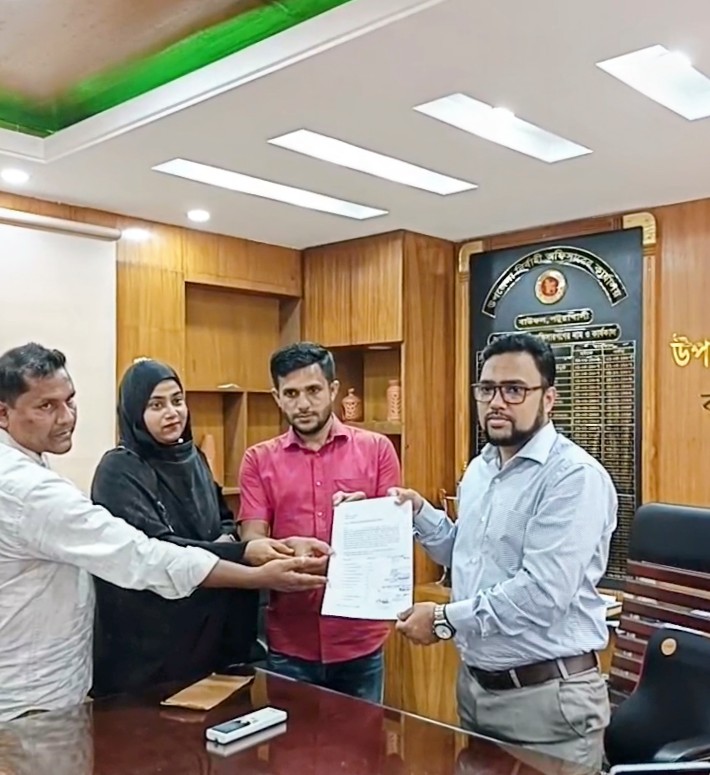 চেয়ারম্যানের বিরুদ্ধে ইউপি সদস্যদের অনাস্থা, পরে বি এন পি নেতার নেতৃত্বে উদ্যোক্তার ওপর হামলার অভিযোগ।