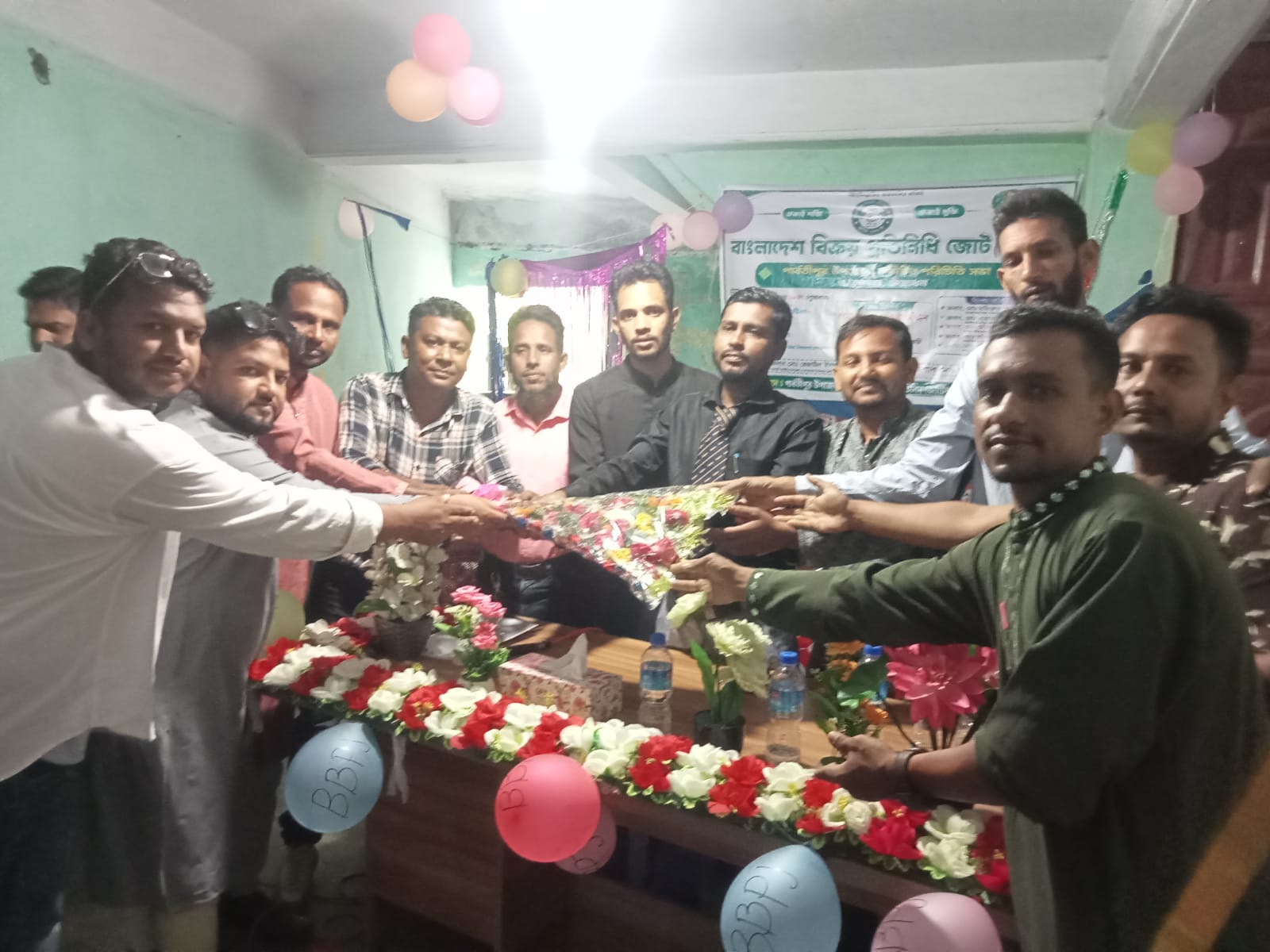 বাংলাদেশ বিক্রয় প্রতিনিধি জোটের দিনাজপুরের পার্বত্যপুর উপজেলার অফিস উদ্বোধন, পূর্নাঙ্গ কমিটির পরিচিতি সভা ও বনভোজন অনুষ্ঠিত।