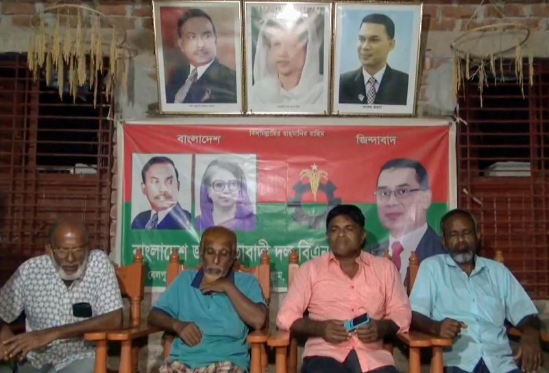 অ্যাডভোকেট আশরাফু জামানের বেলপুকুর ইউনিয়নের জনগণের সাথে মতবিনিময় সভা ও মাদ্রাসা পরিদর্শণ