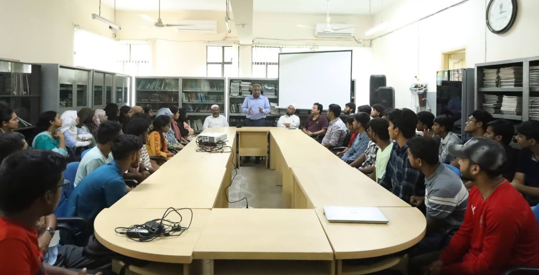 শাবিপ্রবির এফইএস বিভাগ পরিদর্শনে ভাইস চ্যান্সেলর ।