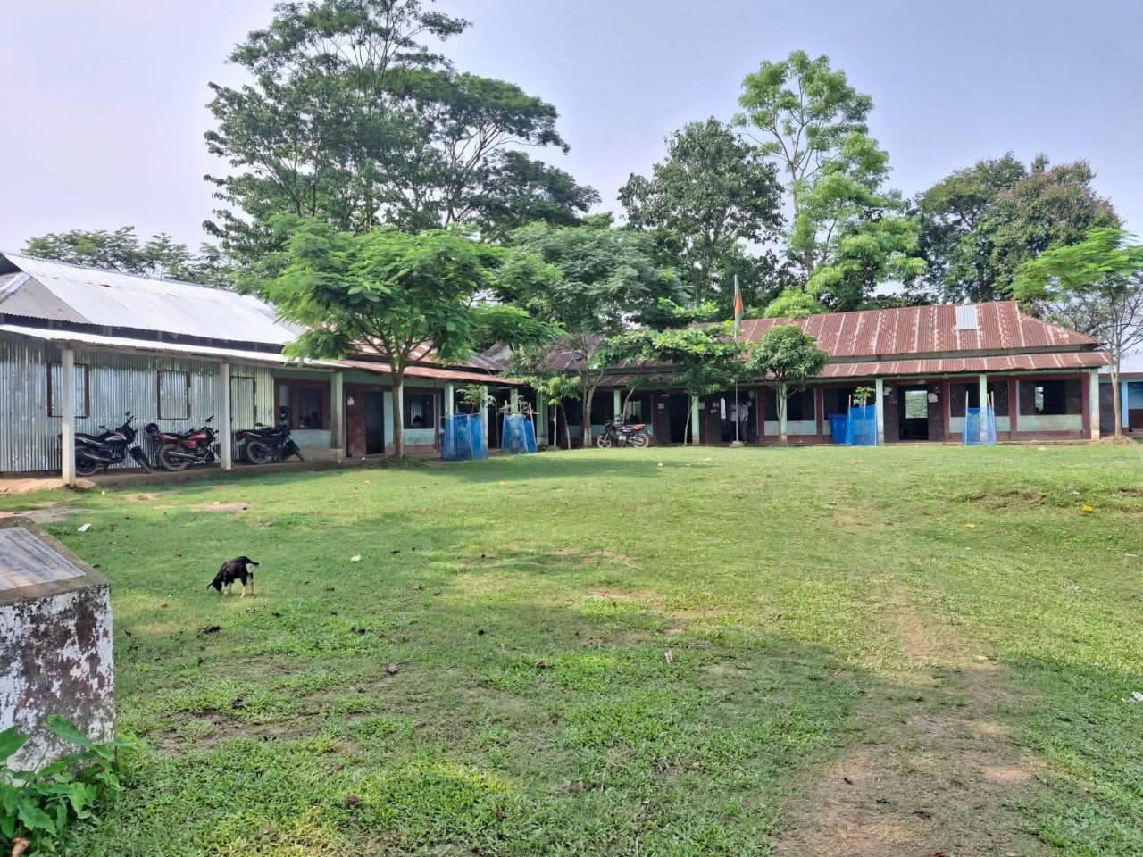 হাজী সামছুল হক আদর্শ উচ্চ বিদ্যালয়ে ১ কোটি ৫৫ লাখ টাকার একাডেমিক ভবন বরাদ্দ।