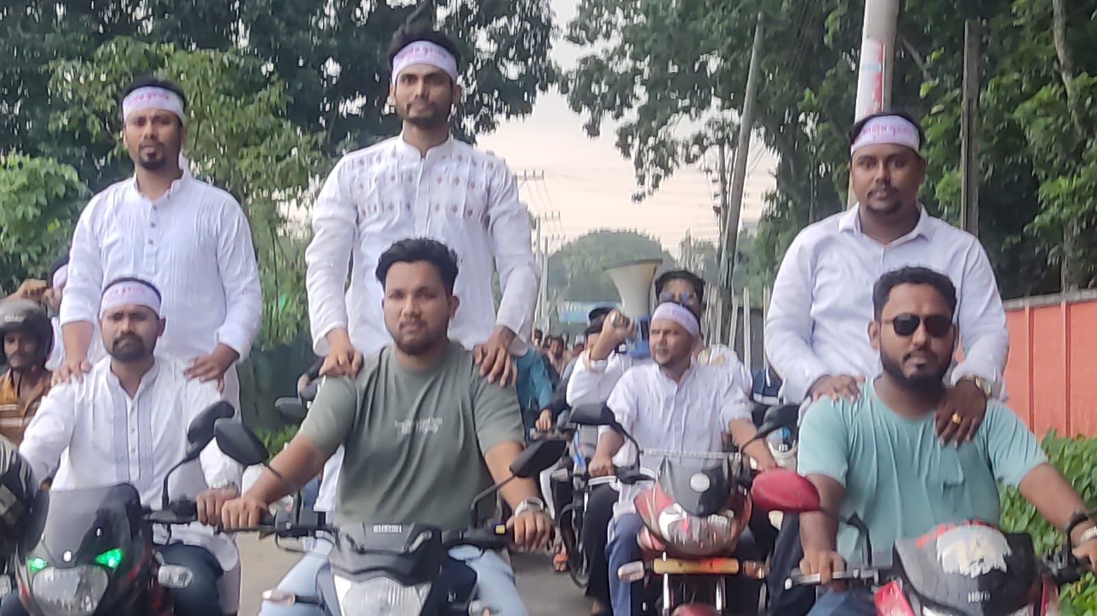 কুড়িগ্রামে যুবশক্তির মোটরসাইকেল শোভাযাত্রা, মাদক-চাঁদাবাজির বিরুদ্ধে জিরো টলারেন্সের ঘোষণা