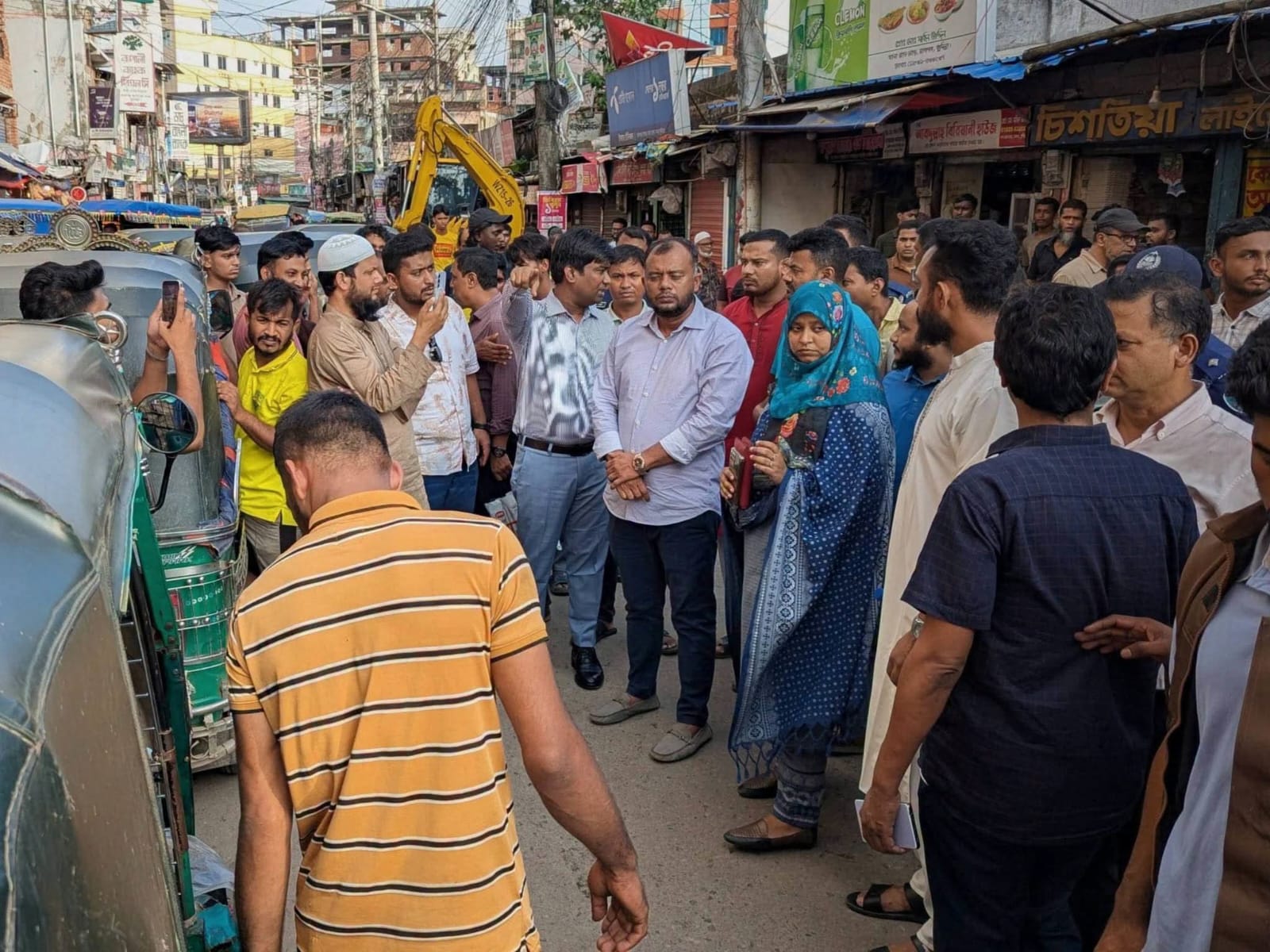 কুমিল্লা নগরীর যানজট নিরসনে প্রশাসকের আরও একটি উদ্যোগ।