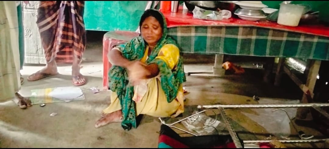 ​ইসলামপুরে চরাঞ্চলে রক্তক্ষয়ী সংঘর্ষের জের: বাড়ীতে মধ্যরাতে পৈশাচিক হামলা ও লুটপাট ​
