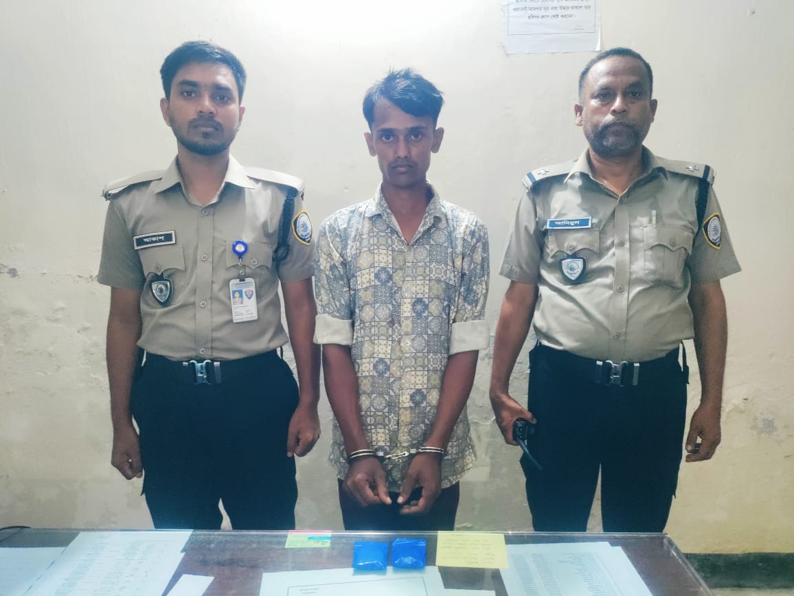 মদন ইয়াবাসহ যুবক আটক, মূল হোতা পলাতক