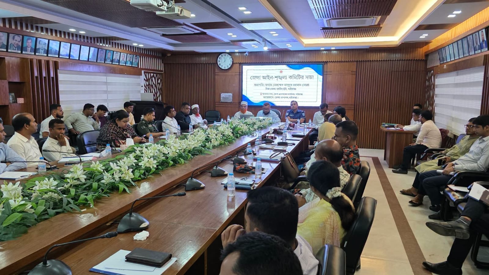 গাইবান্ধার আইনশৃঙ্খলা পরিস্থিতি নিয়ে প্রশাসনের গুরুত্বপূর্ণ সভা অনুষ্ঠিত