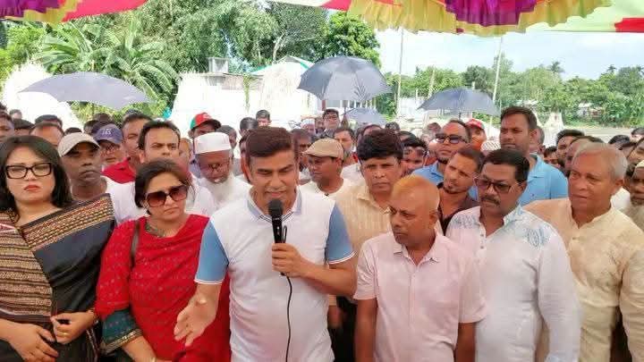 রাজীবপুরে নদীভাঙন পরিদর্শনে পানিসম্পদ প্রতিমন্ত্রী প্রায় ৯০০ কোটি টাকার প্রকল্প প্রক্রিয়াধীন, দ্রুত অনুমোদনের আশ্বাস