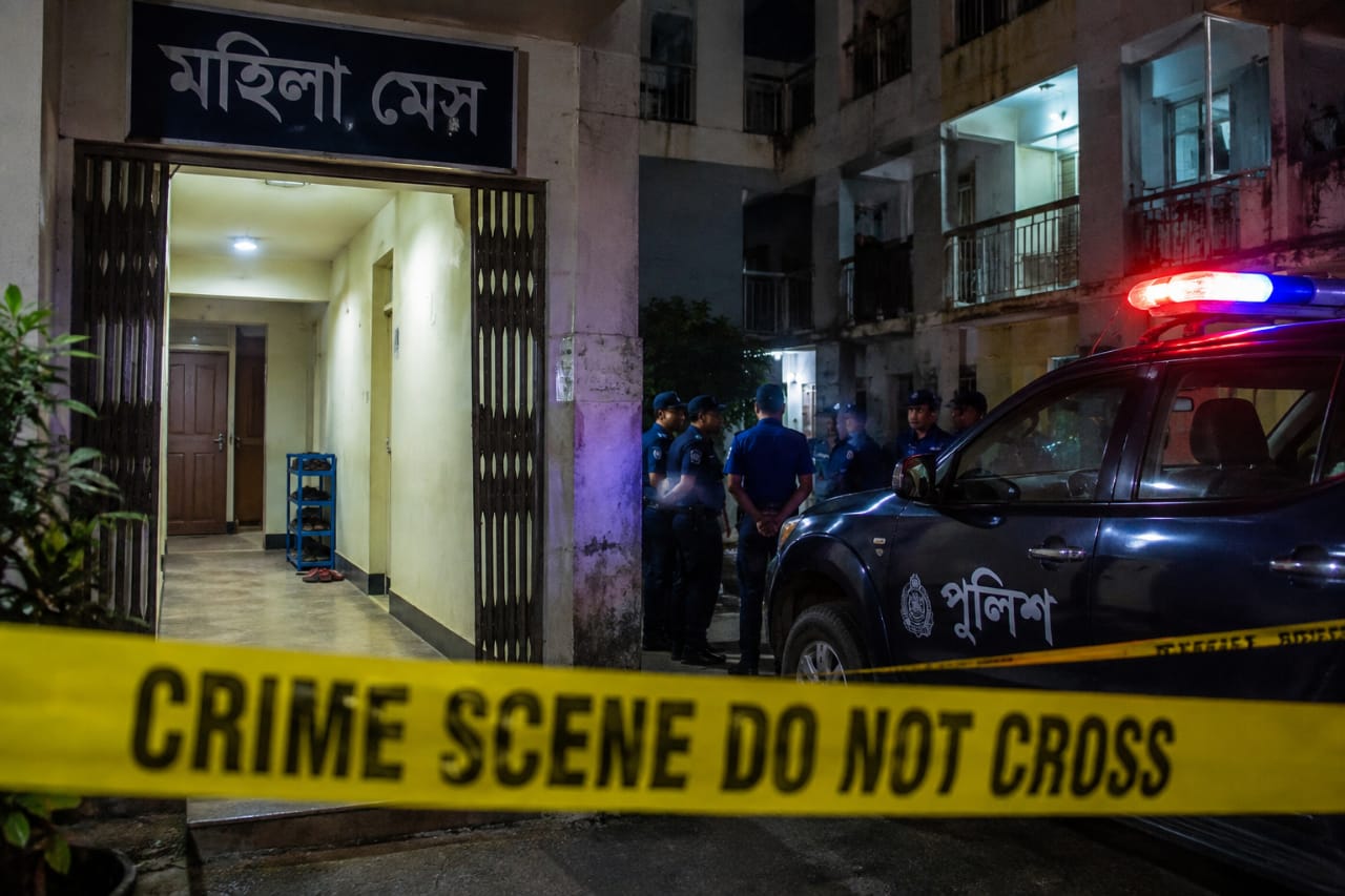 ঠাকুরগাঁওয়ে নার্সিং শিক্ষার্থীর ঝুলন্ত মরদেহ উদ্ধার, তদন্তে পুলিশ