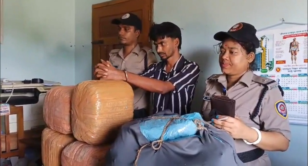 শান্তিগঞ্জে প্রাইভেটকার থেকে ৪০ কেজি গাঁজা উদ্ধার, চালক গ্রেপ্তার।