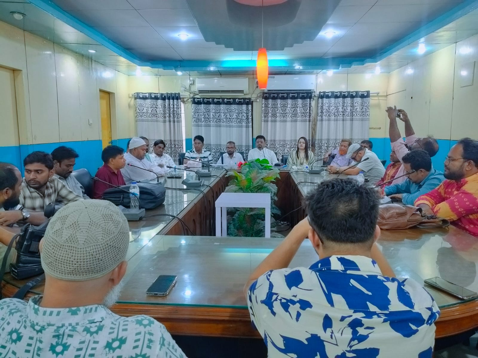 জেএসএস কেন্দ্রীয় নির্বাহী পরিষদের জরুরি সভা।