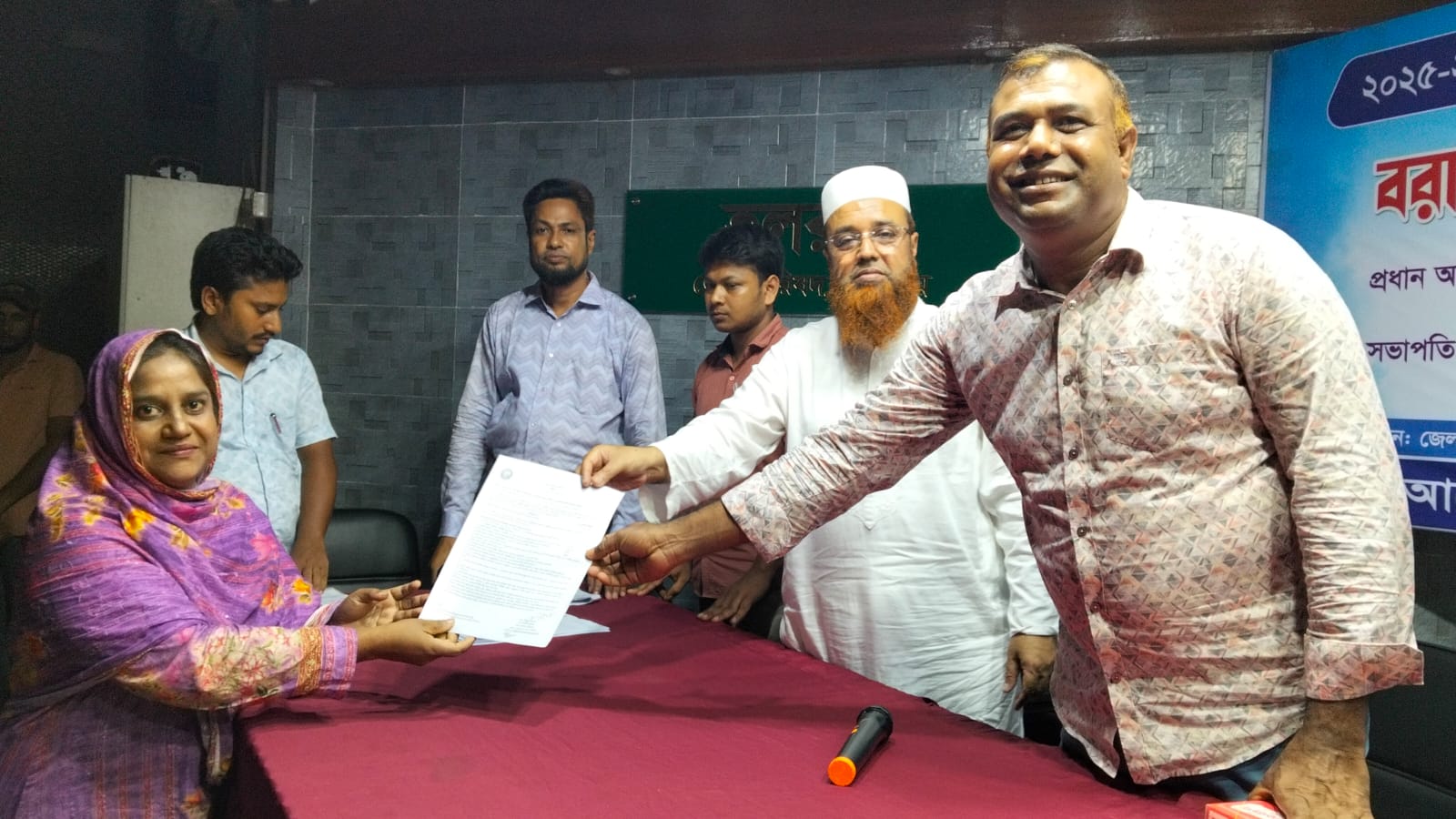 কুড়িগ্রাম জেলা পরিষদে এডিপির প্রায় ৩ কোটি টাকার বরাদ্দপত্র বিতরণ