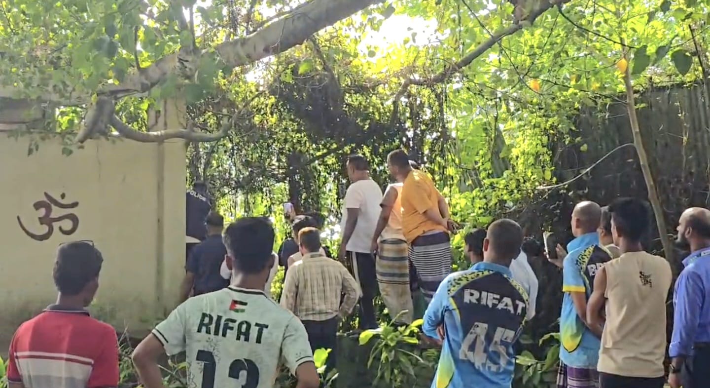 গাছ থেকে মাছ বিক্রেতার ঝুলন্ত মরদেহ উদ্ধার