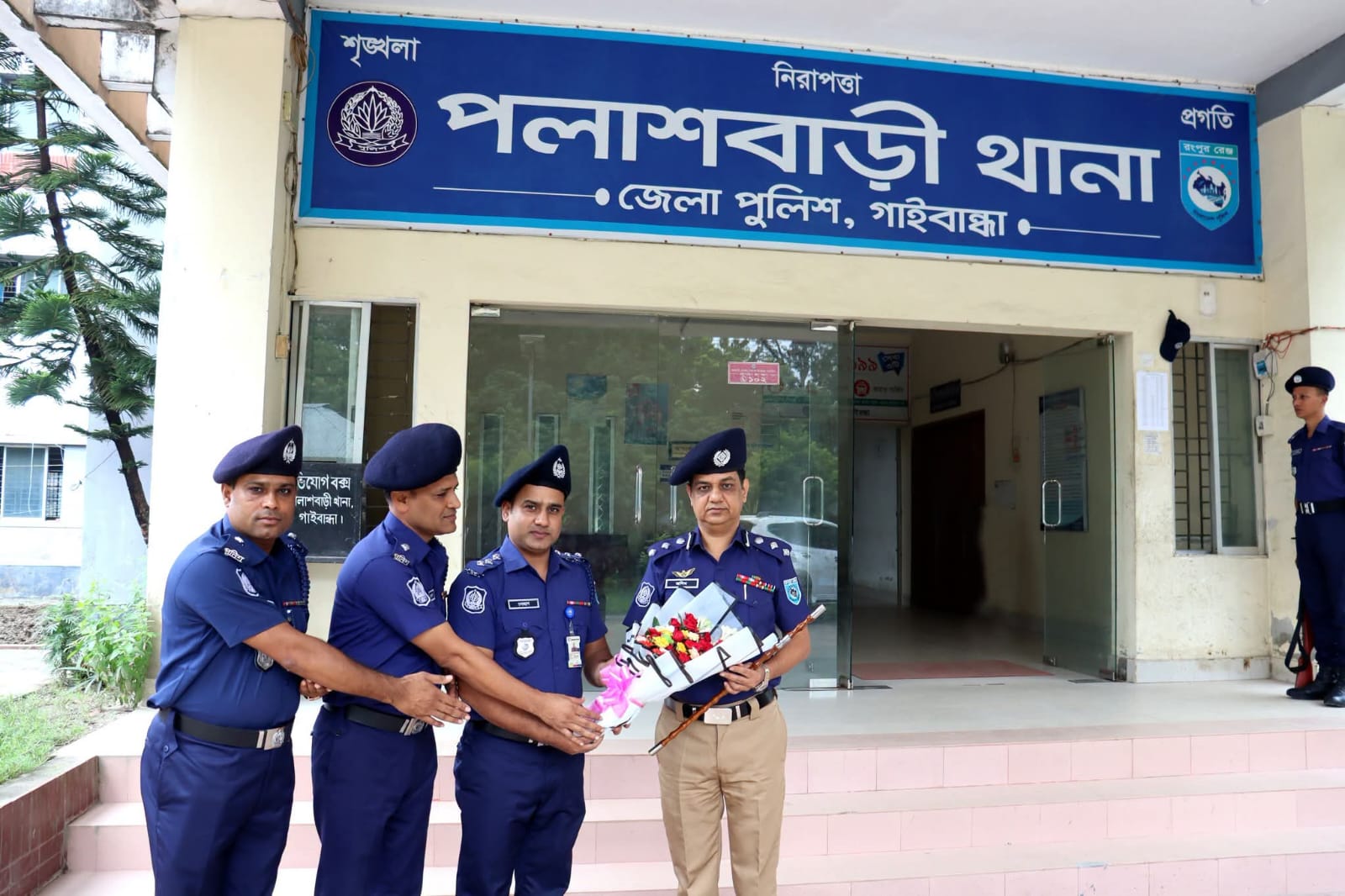 পলাশবাড়ী থানা বার্ষিক পরিদর্শনে গাইবান্ধা জেলা পুলিশ সুপার