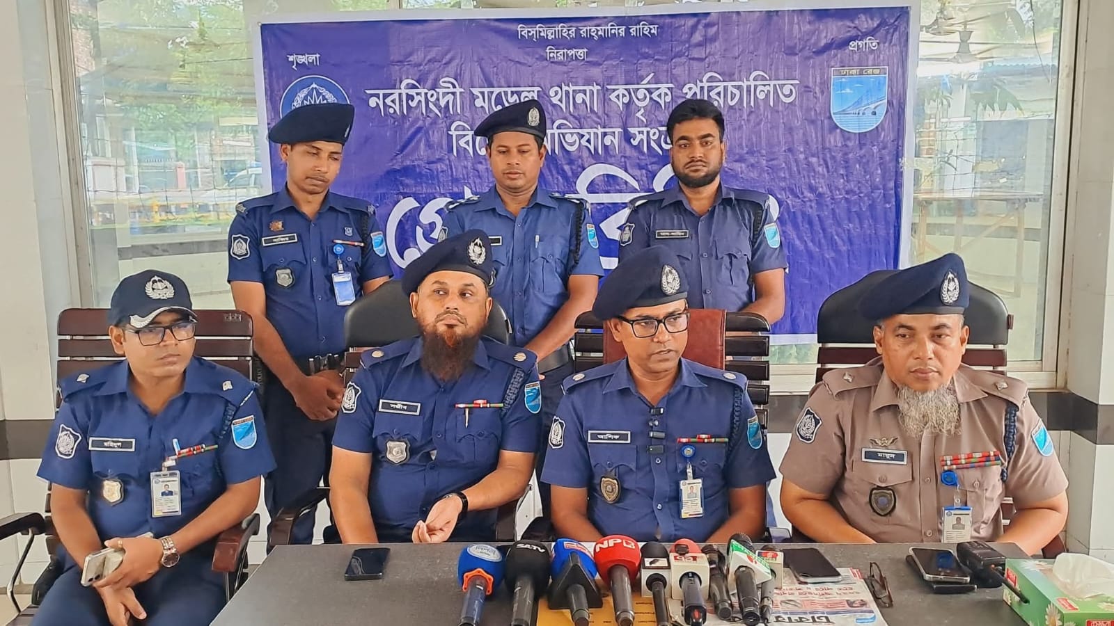 নরসিংদীতে ম,দের দোকানের কর্মচারীকে আ,গুন: প্রধান অভিযুক্ত জাহাঙ্গীর গ্রে,ফতার।