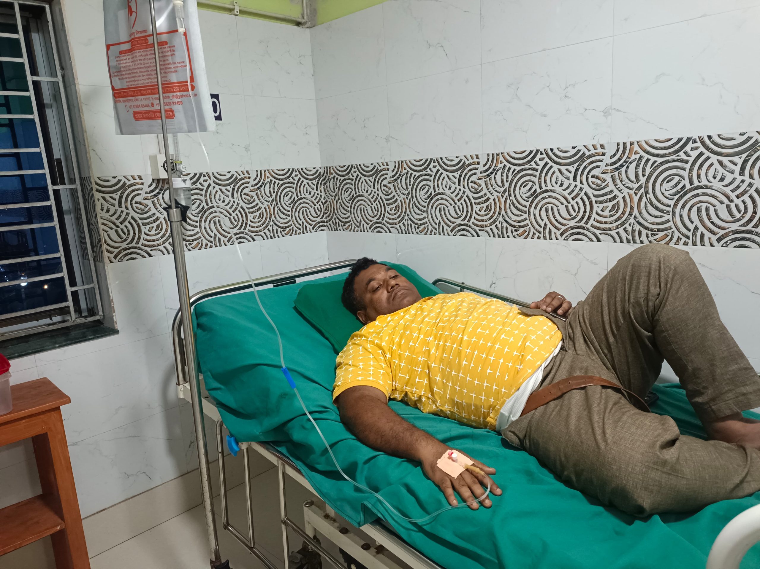 ইশ্বরীপুর গ্রাম পঞ্চায়েতের প্রধানের বিরুদ্ধে প্রাণঘাতী হামলার অভিযোগ