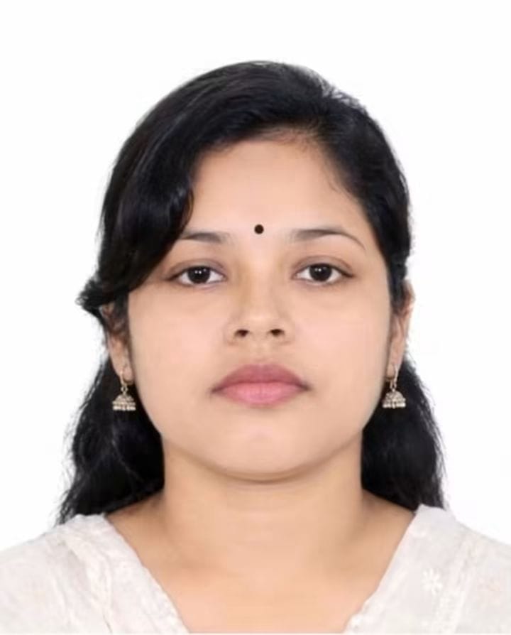 শিরোনাম:-ট্রেনে উঠতে গিয়ে ২পা হারালেন তরুনী অবশেষে মিত্যু।