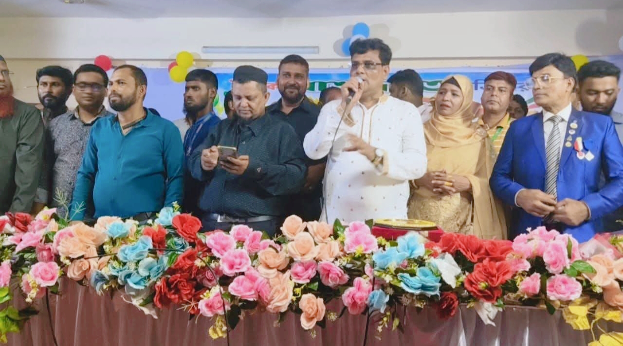জমকালো আয়োজনে দৈনিক মাতৃজগত পত্রিকার ২৩তম প্রতিষ্ঠাবার্ষিকী উদযাপন ৬৪ জেলার সাংবাদিকদের মিলনমেলা, সাংবাদিক সুরক্ষা আইনসহ গণমাধ্যমের ভূমিকা নিয়ে আলোচনা