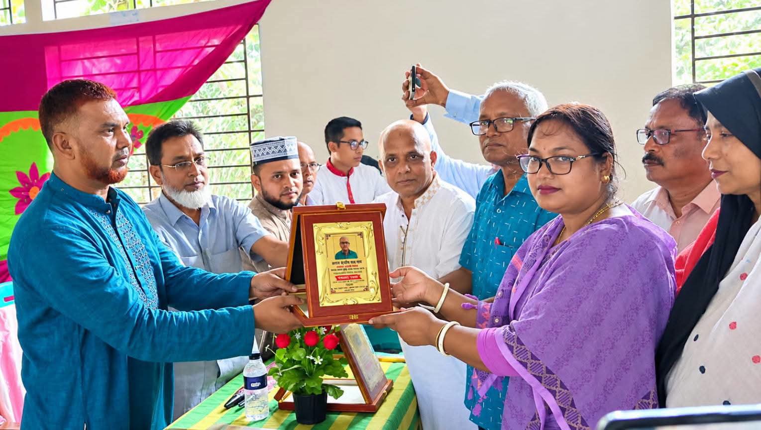 বাসুদেবপুর চন্দ্র কিশোর স্কুল অ্যান্ড কলেজে মৃত্যু ও অবসরজনিত বিদায় সংবর্ধনা