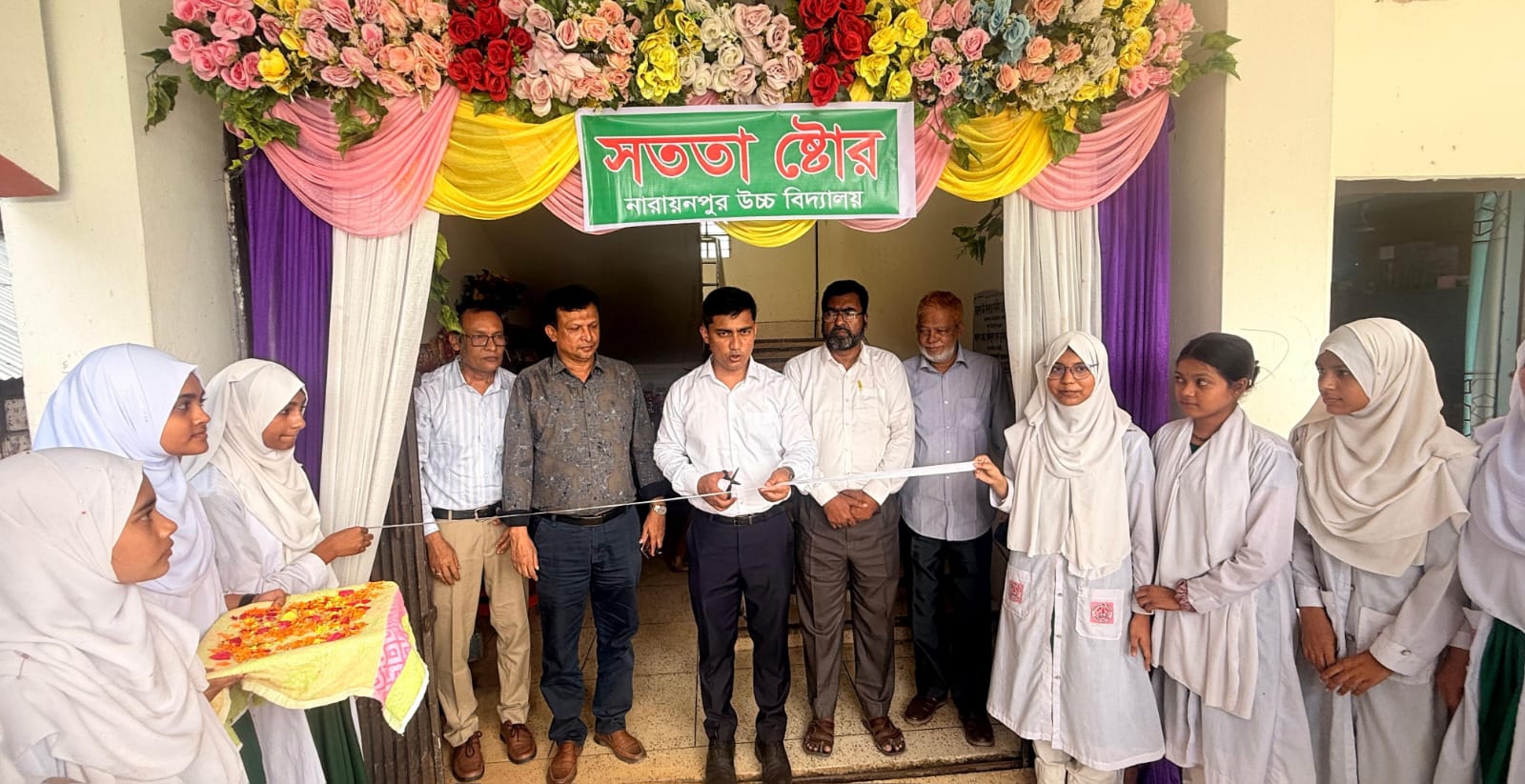 চৌদ্দগ্রামে দুর্নীতি প্রতিরোধ বিষয়ক সেমিনার ও সততা ষ্টোর উদ্বোধন