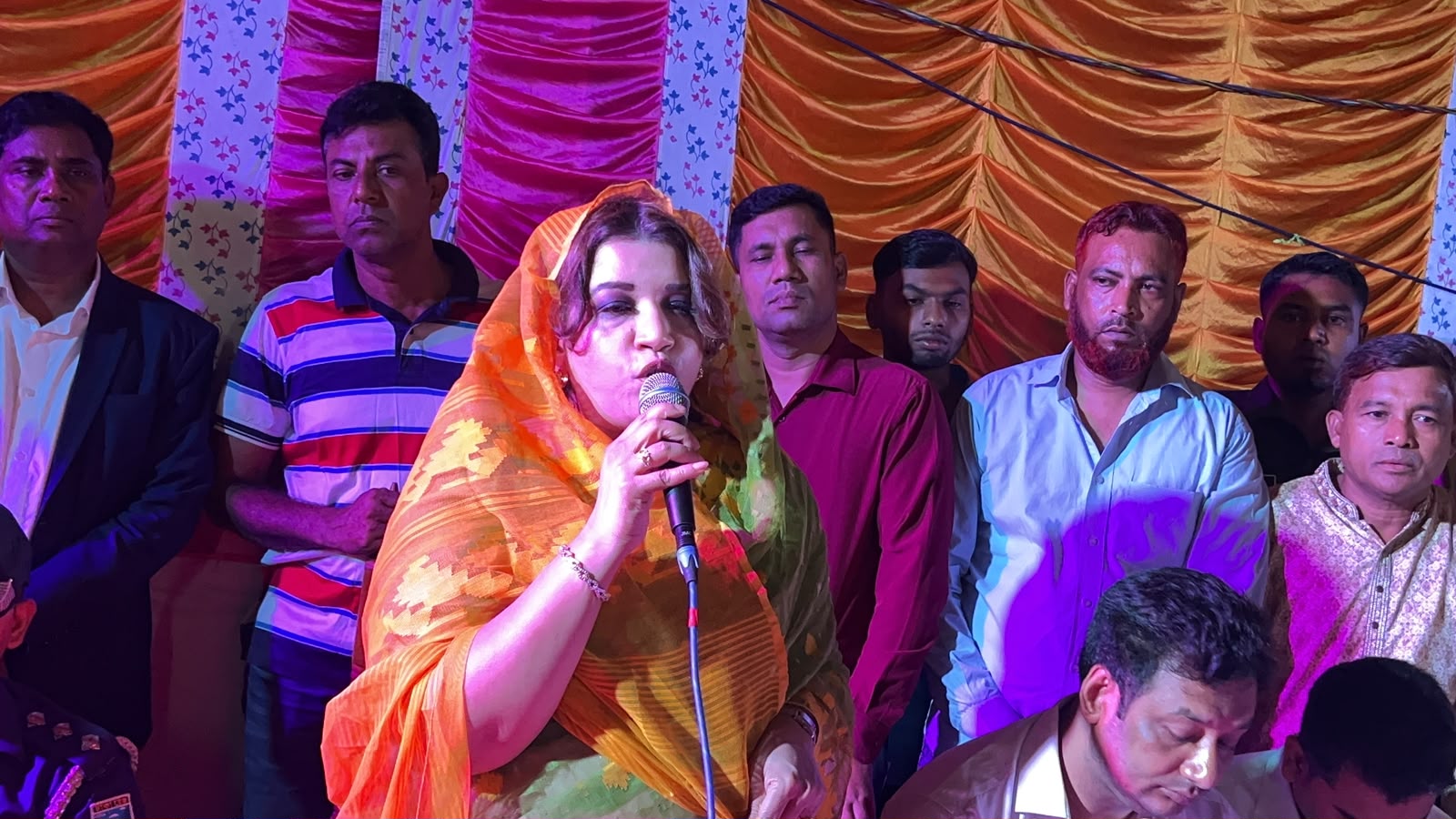 বাংলাদেশে উন্নয়নের ধারা শুরু হয়েছে: শামা ওবায়েদ