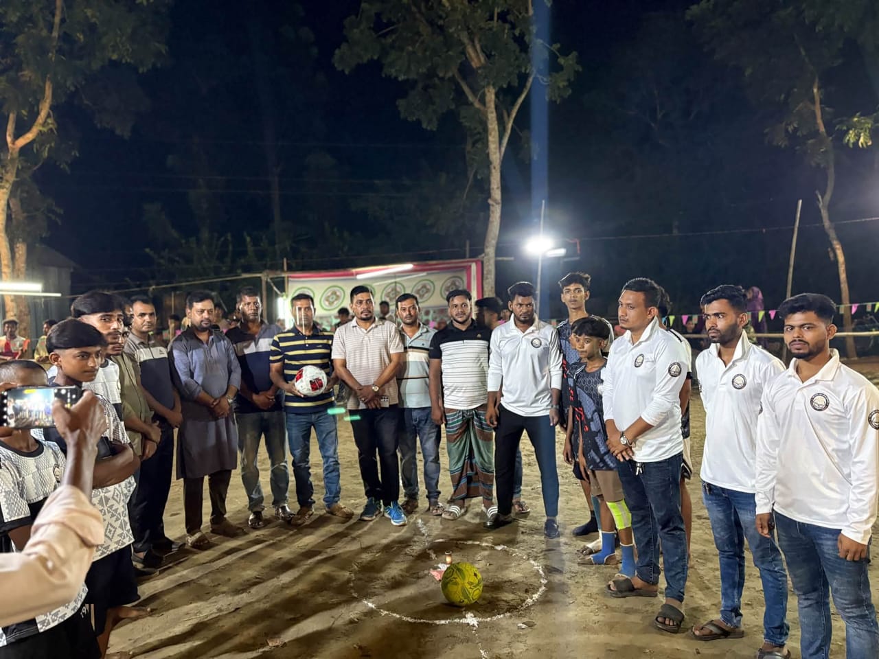 চরভাগা শনিকান্দি নাইট ফুটবল টুর্নামেন্টের ফাইনাল খেলা ও পুরস্কার বিতরণ অনুষ্ঠিত